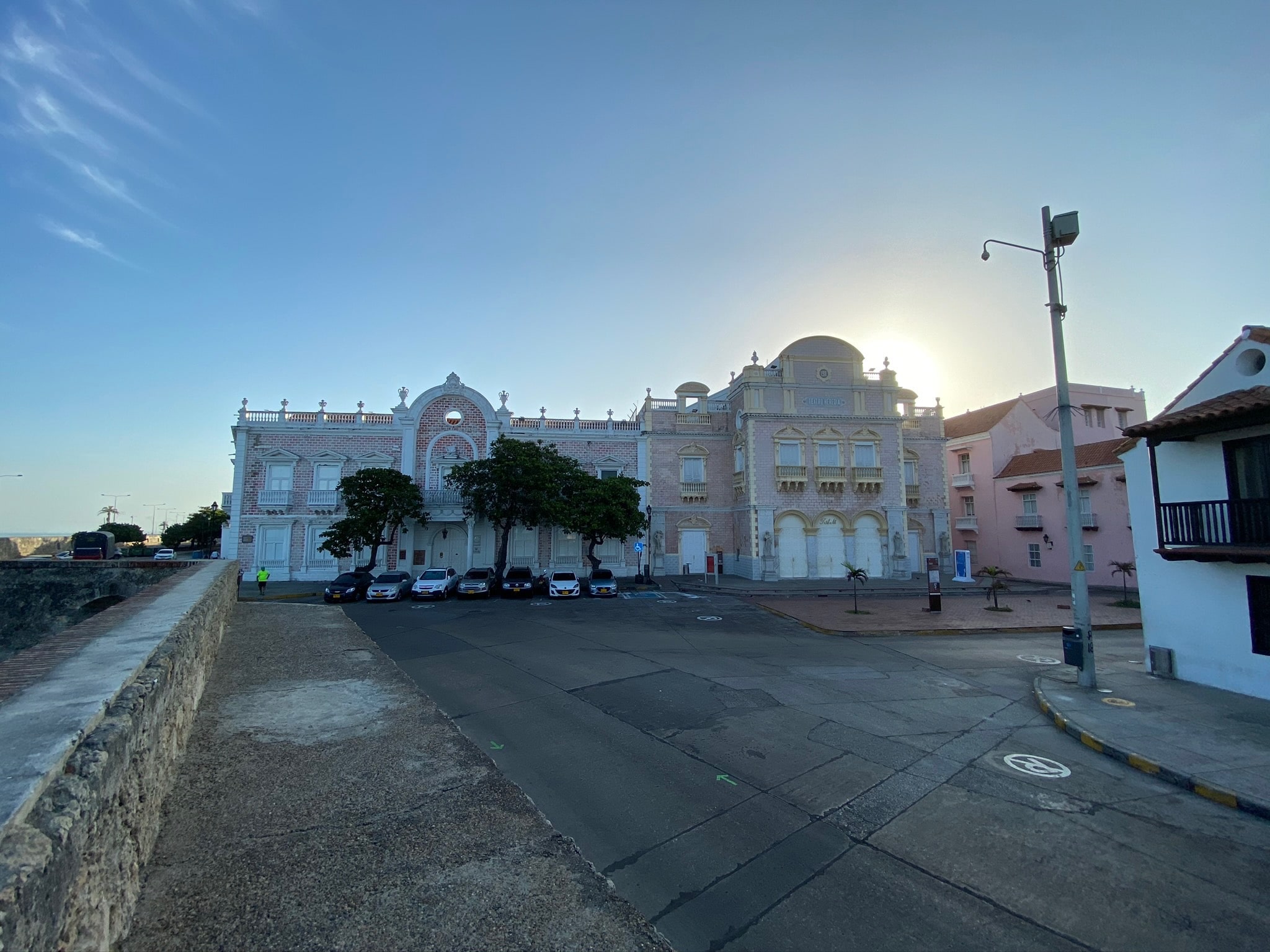 Morning_Walk_inside_the_Historic_City_Cartagena_De_Indias.jpg